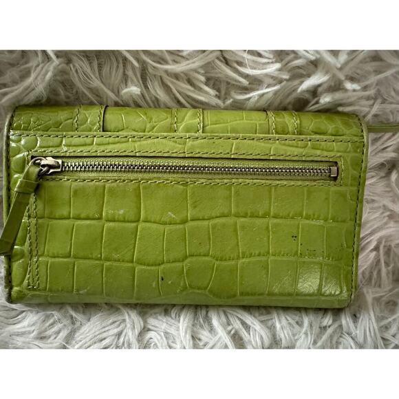 Michael Kors “Natasha” croc embossed leather wallet. - Picture 11 of 11